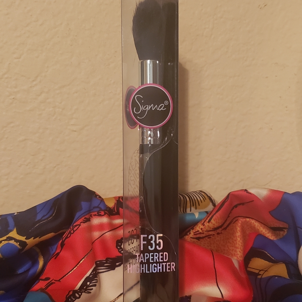 Sigma F35 Tapered Highlighter Brush